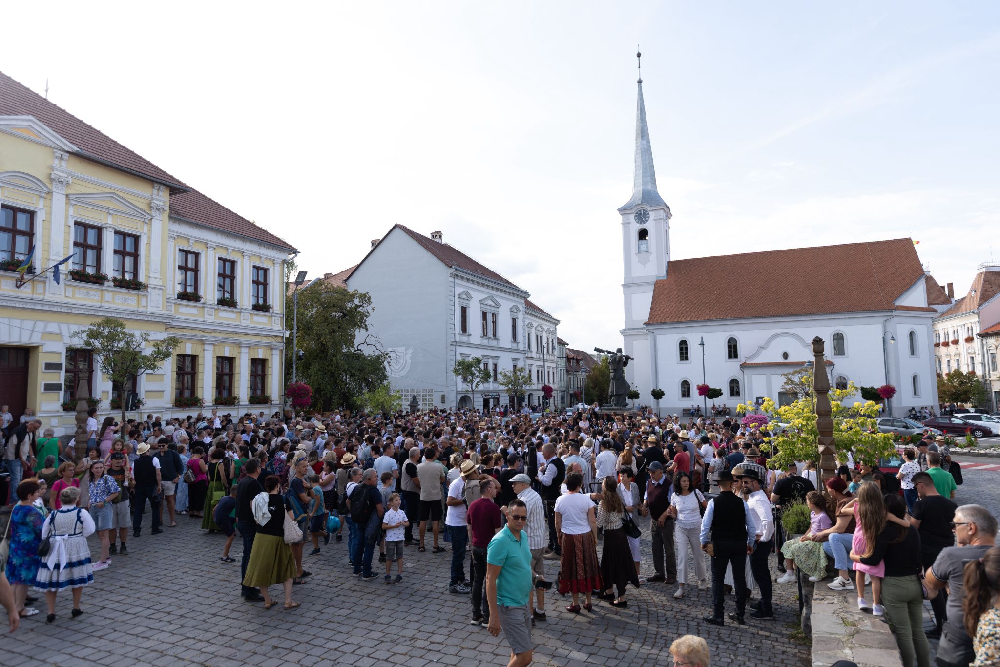 Elkezdődött az Erdélyi Táncháztalálkozó Elkezdődött az Erdélyi Táncháztalálkozó
